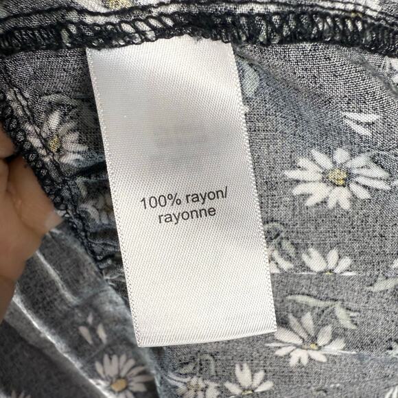 Maurice’s sz. Medium black white baby doll daisy feminine sundress casual #4051 - Picture 8 of 10